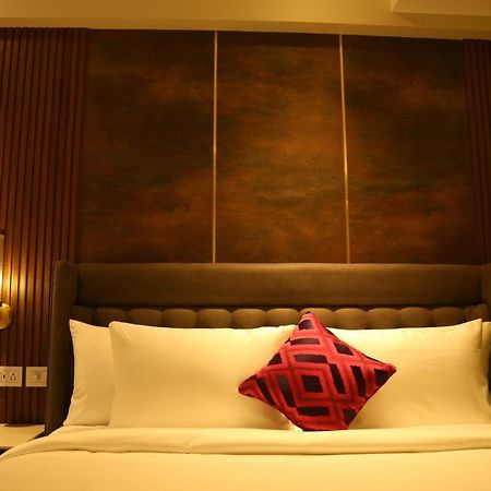 Dreamz Inn & Suites Zirakpur Zewnętrze zdjęcie