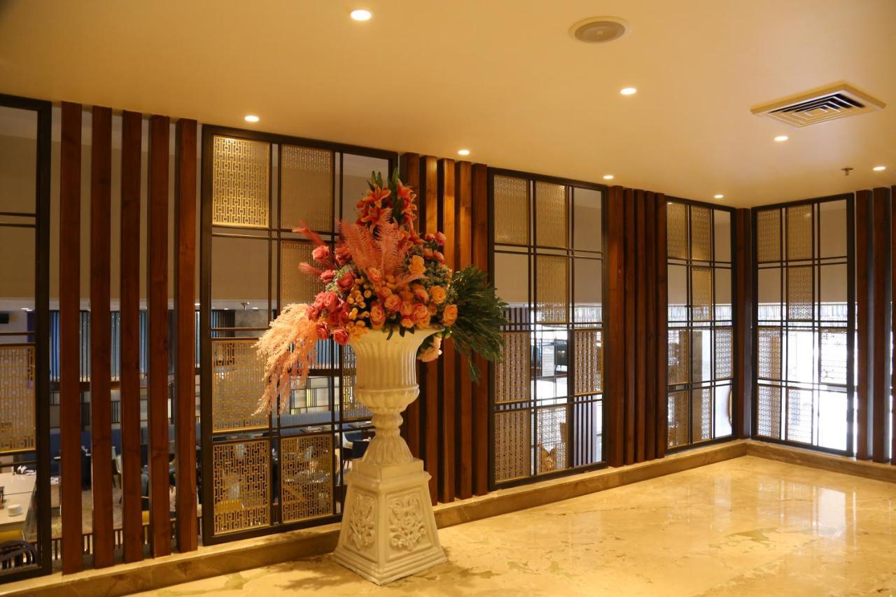 Dreamz Inn & Suites Zirakpur Zewnętrze zdjęcie