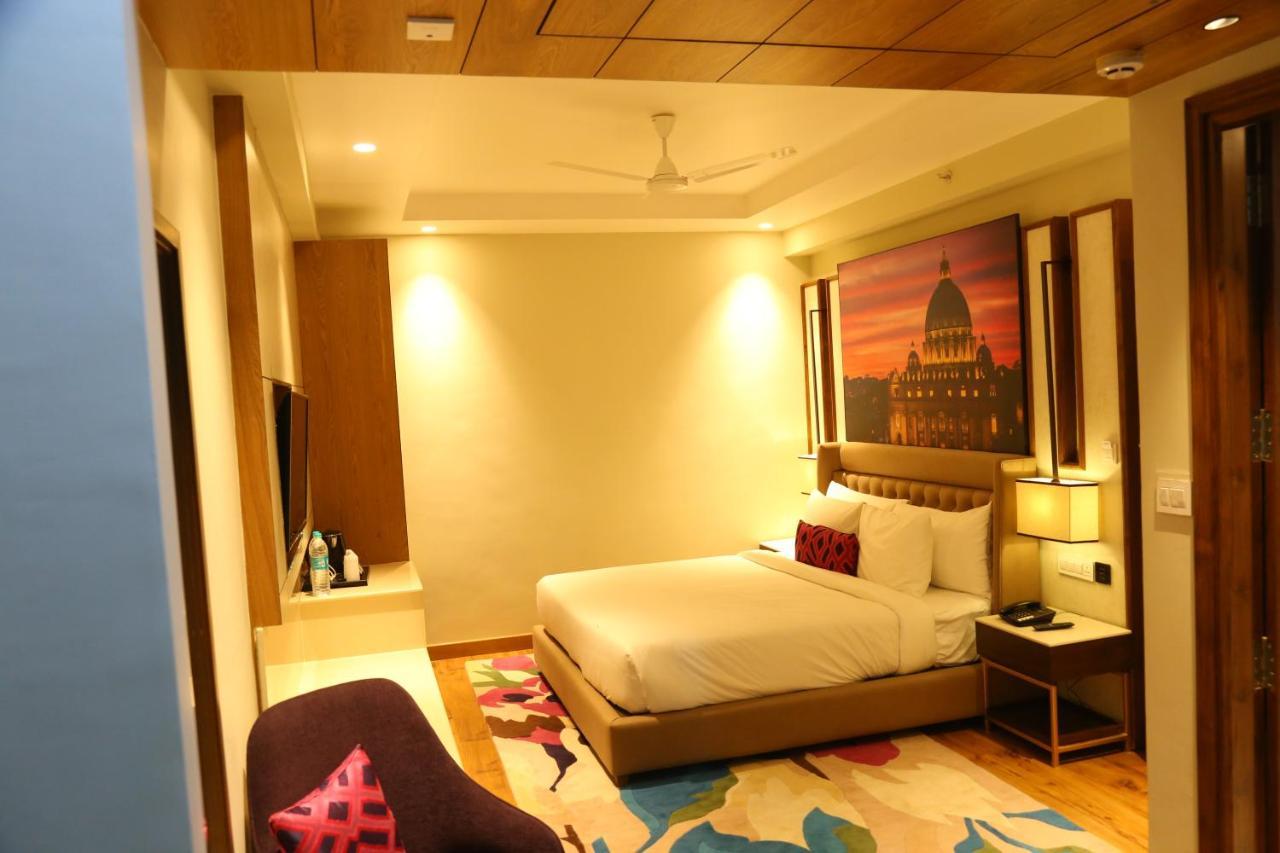 Dreamz Inn & Suites Zirakpur Zewnętrze zdjęcie