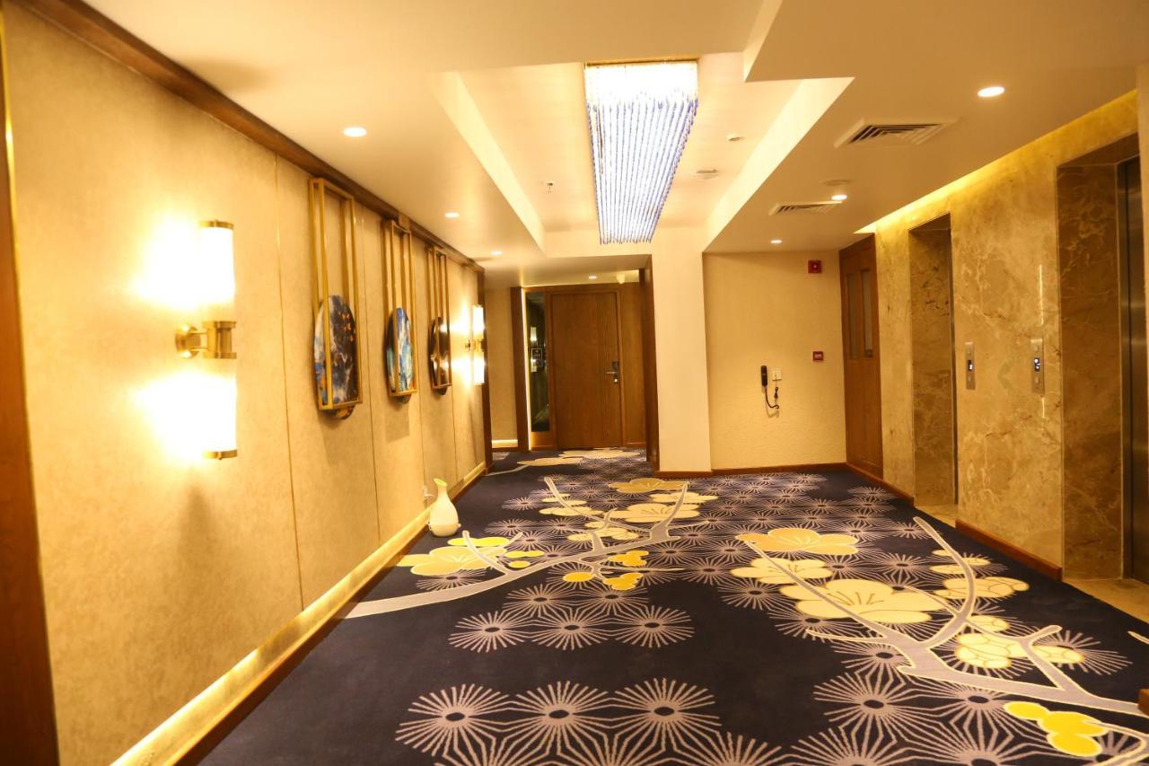 Dreamz Inn & Suites Zirakpur Zewnętrze zdjęcie