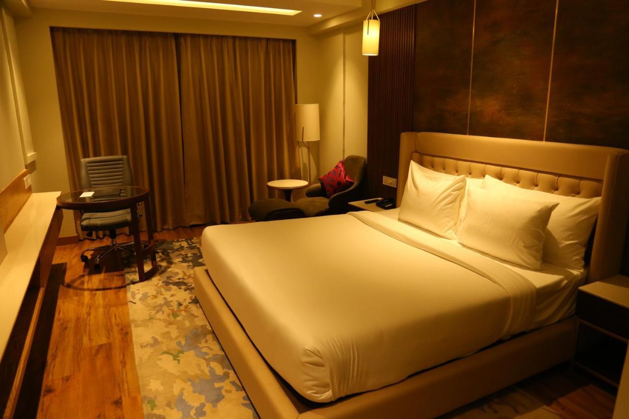 Dreamz Inn & Suites Zirakpur Zewnętrze zdjęcie