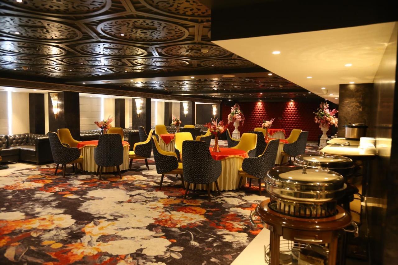 Dreamz Inn & Suites Zirakpur Zewnętrze zdjęcie