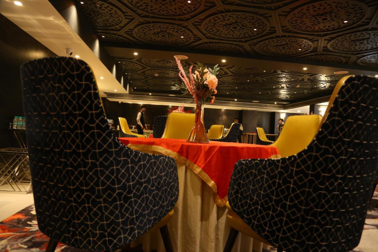 Dreamz Inn & Suites Zirakpur Zewnętrze zdjęcie